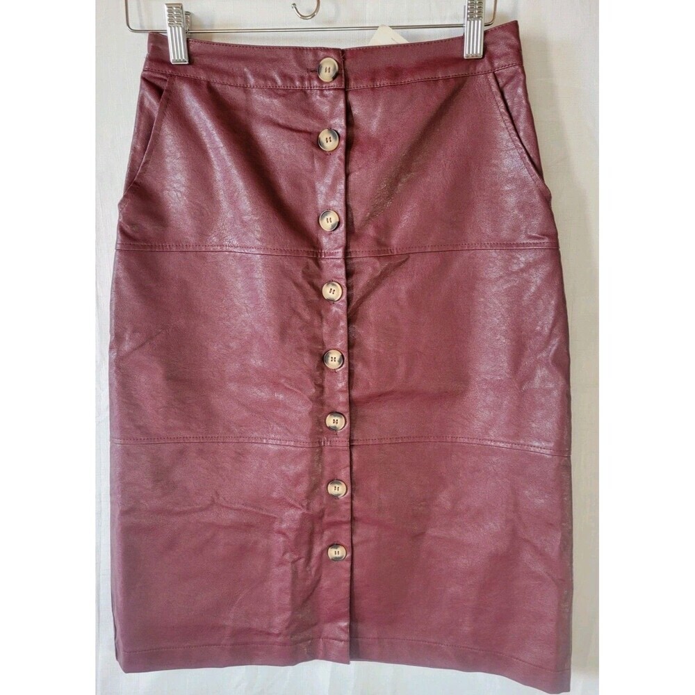 Bohme Faux Leather Skirt Women's Size S Burgundy Button Front Knee Length NWT